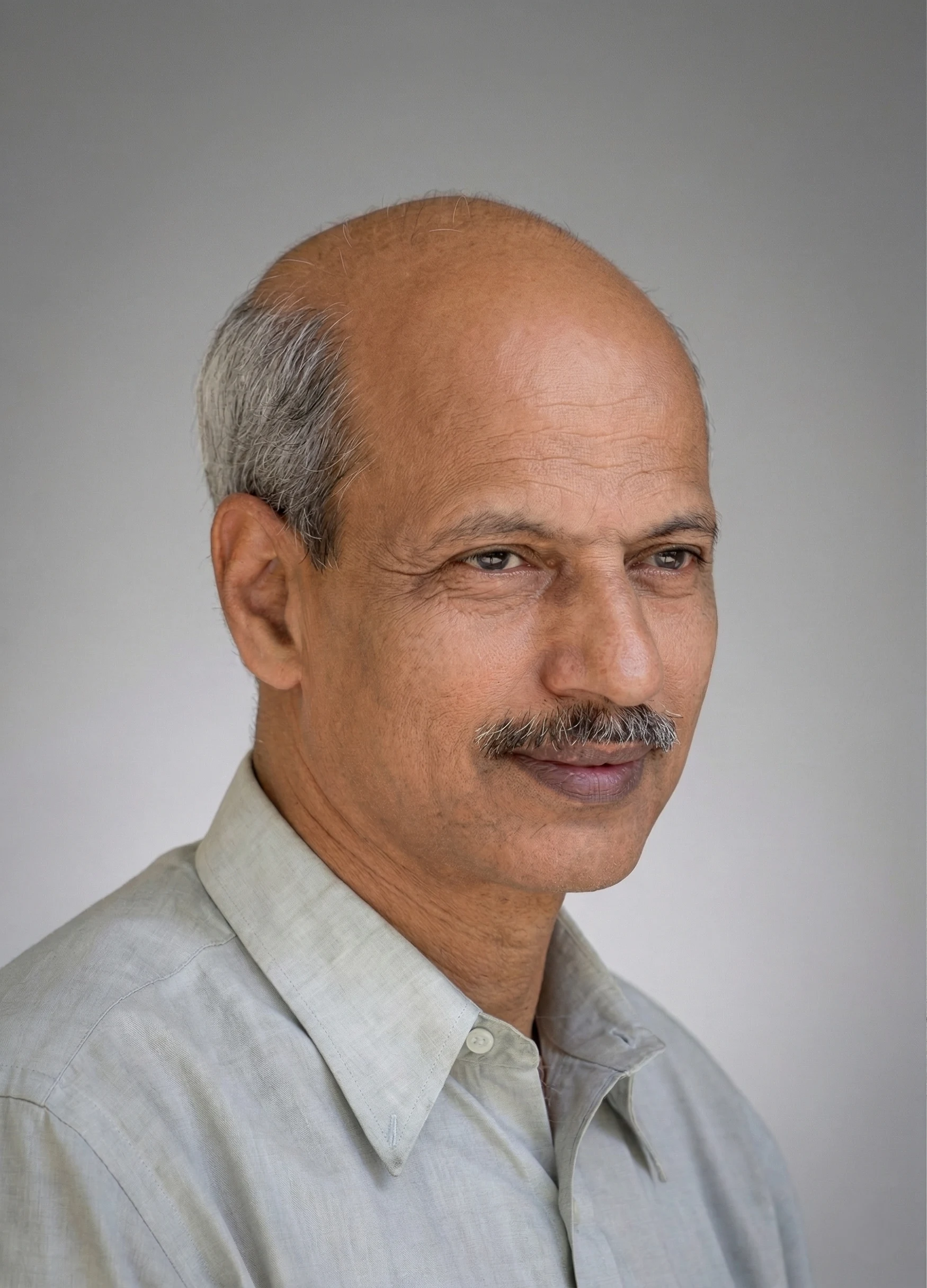 Dr. Vivek Sudhakar Haldavnekar